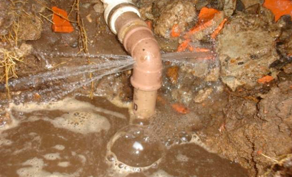 Reparos e Manutenção -  Encanador em Mauá - SP 24 Horas - Combate Ambiental 